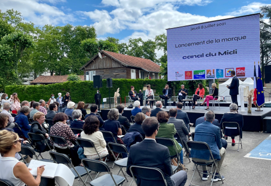 Plénière lors du lancement de la marque